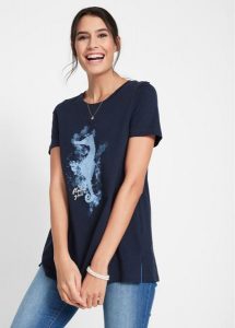 T-shirt bawełniany z nadrukiem z motywem konika morskiego. Niebieskie t-shirty bonprix, bez wzorów, z bawełny, bez kołnierzyka, bez ramiączek. Za 62,99 zł.