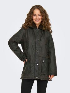 ONLY Parka "Mountain" w kolorze czarnym rozmiar: S. Czarne płaszcze ONLY, s, bez wzorów, bez kaptura. Za 131,74 zł.