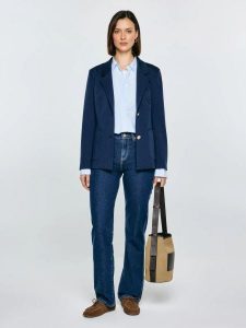 Marynarka damska slim granatowa Norbia 403. Niebieskie marynarki i żakiety Big Star, l, bez wzorów, z tkaniny, biznesowe. Za 359,99 zł.