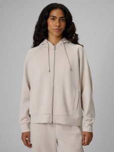 4F Bluza dresowa loose z kapturem damska - biała XL. Białe bluzy 4f, xl, bez wzorów, z dresówki, z kapturem. Za 199,99 zł.