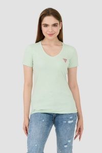 GUESS Miętowy damski t-shirt Mini Triangle Tee, Rozmiar M. Zielone t-shirty Guess, m, z aplikacjami, bez kołnierzyka, bez ramiączek. W wyprzedaży za 110,99 zł.