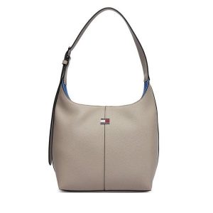 Torebka Tommy Jeans. Brązowe torebki klasyczne Tommy Jeans, bez wzorów, z jeansu, bez dodatków. Za 489,99 zł.