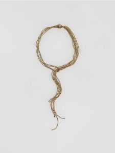 Naszyjnik z koralików - brązowy. Brązowe naszyjniki Reserved. Za 99,99 zł.