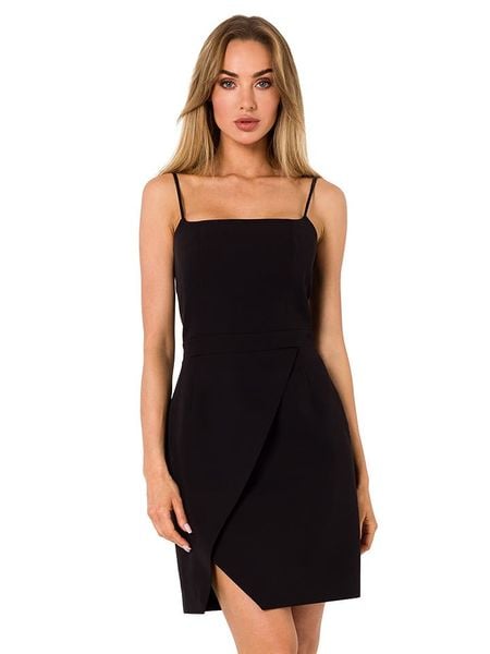 Made of emotion Sukienka w kolorze czarnym rozmiar: S. Czarne sukienki Made Of Emotion, s, bez wzorów, bez kołnierzyka, bez ramiączek, mini. Za 157,35 zł.