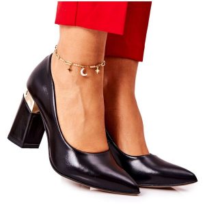 Lewski Shoes Skórzane Czółenka Lewski 3117 Czarne. Czarne czółenka bez wzorów, ze skóry, bez obcasa, bez zapięcia. Za 432,39 zł.