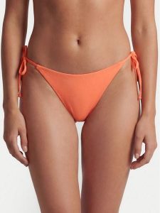 Guess Dół od bikini E6GO27 KF442 Pomarańczowy. Brązowe bikini Guess, z aplikacjami, z syntetyku. Za 149,99 zł.
