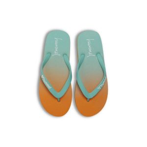 Klapki damskie Hummel Gradient. Brązowe klapki Hummel, bez wzorów, bez obcasa. Za 114,50 zł.