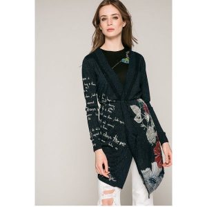 Desigual - Sweter. Szare kardigany marki Desigual, l, z dzianiny, z asymetrycznym kołnierzem. W wyprzedaży za 249,90 zł.