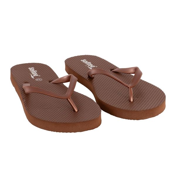 Klapki Softee Creta Brązowe. Brązowe klapki SOFTEE, bez wzorów, bez obcasa. Za 147,99 zł.