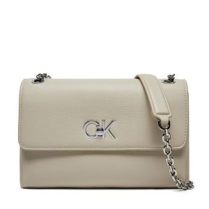 Torebka Calvin Klein. Torebki klasyczne Calvin Klein, bez wzorów, bez dodatków. Za 639,99 zł.