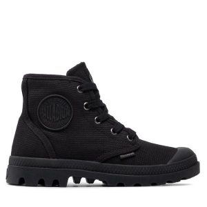 Trapery Palladium. Czarne buty zimowe Palladium, bez obcasa, bez zapięcia. Za 259,99 zł.