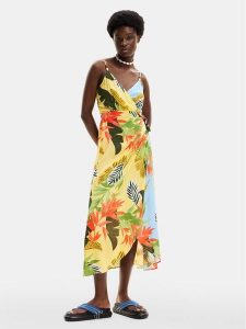 Desigual Sukienka letnia Tropical Leaves 24SWMW13 Kolorowy Regular Fit. Kombinezony Desigual, na lato, xs, bez wzorów, z wiskozy, bez kołnierzyka, bez ramiączek. Za 429,99 zł.