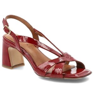 Sandały damskie Tamaris, skóra naturalna lakierowana pasek z regulacją stabilny szeroki obcas odkryte palce, czerwone, 1-28339-46 559. Czerwone sandały Tamaris, bez wzorów, z lakierowanej skóry, bez obcasa, na obcasie, bez zapięcia. Za 259,00 zł.