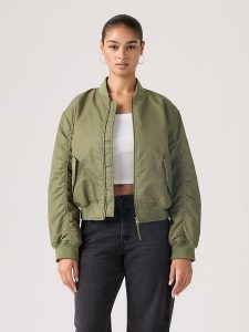 Levi's Kurtka w kolorze oliwkowym rozmiar: S. Brązowe kurtki Levi's®, s, bez wzorów, bez kaptura. Za 289,45 zł.