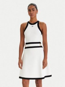 KARL LAGERFELD Sukienka dzianinowa B1W13004 Biały Regular Fit. Białe sukienki KARL LAGERFELD, l, bez wzorów, z dzianiny, bez kołnierzyka, bez ramiączek. Za 694,99 zł.