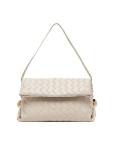 Liu Jo Torebka AA6097 ES027 Écru. Torebki klasyczne Liu Jo, bez wzorów, ze skóry, bez dodatków. Za 679,99 zł.