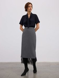 BGN Spódnica w kolorze antracytowym rozmiar: 38. Czarne spódnice BGN, na co dzień, bez wzorów, midi. Za 153,34 zł.