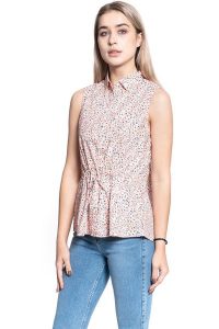 BLUZKA DAMSKA MUSTANG Evi Summer Blouse 1009464 11712. Bluzki Mustang, s, bez wzorów, bez kołnierzyka, bez ramiączek. W wyprzedaży za 39,99 zł.