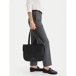 Torebka Beverly Hills Polo Club. Czarne torebki klasyczne Beverly Hills Polo Club, bez wzorów, bez dodatków. Za 219,99 zł.