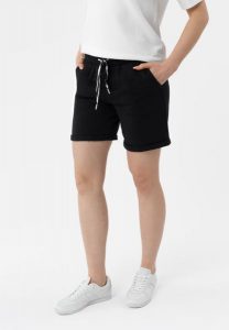 Szorty dresowe M-HOLY. Czarne szorty Volcano, bez wzorów, z bawełny, klasyczne. Za 89,99 zł.