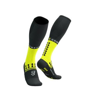 Skarpety do biegania Compressport Full Socks Winter Run. Żółte skarpetki Compressport, bez wzorów. Za 151,99 zł.