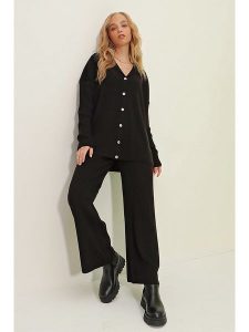 Trend Alacati 2-częściowy zestaw w kolorze czarnym rozmiar: onesize. Czarne swetry oversize Trend Alacati, bez wzorów, ze splotem, bez ramiączek. Za 110,55 zł.