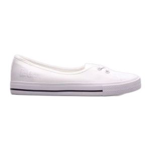 Trampki Lee Cooper W LCW-23-31-1791L białe. Białe trampki bez wzorów, z materiału, bez zapięcia. Za 236,98 zł.