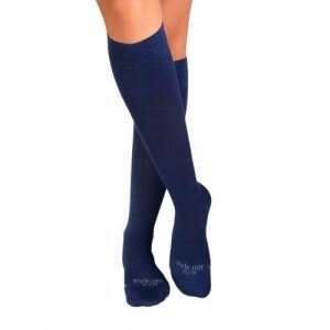 Skarpety uciskowe 3/4 z bawełny merceryzowanej w kolorze ciemnoniebieskim. Niebieskie skarpetki OEM, bez wzorów, z bawełny. W wyprzedaży za 85,02 zł.