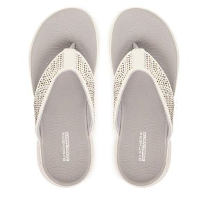 Japonki Skechers. Białe klapki Skechers, bez wzorów, bez obcasa. Za 199,99 zł.