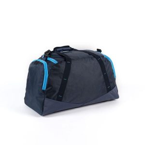Torba sportowa Gilbert Club Holdall V4. Niebieskie torby podróżne i sportowe GILBERT, bez wzorów, z materiału, na ramię, duże. Za 290,50 zł.