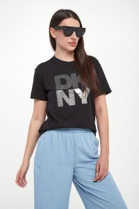 T-shirt damski DKNY JEANS. T-shirty DKNY, xs, bez wzorów, z jeansu, bez kołnierzyka, bez ramiączek. W wyprzedaży za 175,20 zł.