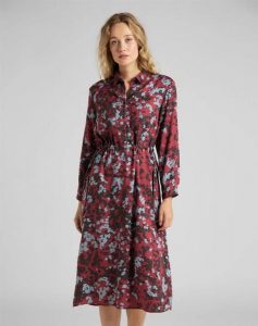 LEE LONG WORKER DRESS DAMSKA SUKIENKA RED OCHRE L50GGYOE 112111321. Brązowe sukienki Lee, l, bez wzorów, bez kołnierzyka, bez ramiączek. Za 179,99 zł.
