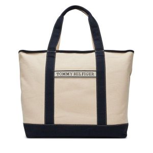 Torebka Tommy Hilfiger. Czarne shopper bag TOMMY HILFIGER, bez wzorów, bez dodatków. Za 449,99 zł.