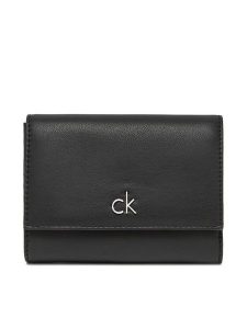 Calvin Klein Portfel Ck Re-Lock Medium Trifold LV04F1035G Czarny. Czarne portfele Calvin Klein, bez wzorów, ze skóry. Za 169,99 zł.
