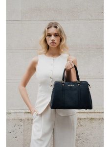 Maison héritage PARIS Skórzana torebka "Sauce" w kolorze czarnym - 33 x 23 x 13 cm rozmiar: onesize. Czarne torebki klasyczne Maison héritage PARIS, bez wzorów, z materiału, przez ramię, bez dodatków. Za 382,99 zł.