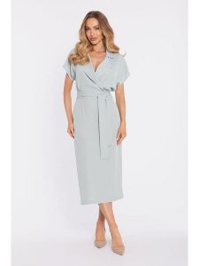 Made of emotion Sukienka w kolorze miętowym rozmiar: XL. Zielone sukienki Made Of Emotion, xl, bez wzorów, bez kołnierzyka, bez ramiączek, midi, kopertowe. Za 254,99 zł.