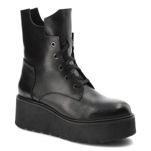 Czarne Botki Lamanti Ocieplane Skórzane Buty Damskie. Czarne botki Lamanti, bez wzorów, ze skóry, bez obcasa, na platformie, bez zapięcia. Za 339,00 zł.