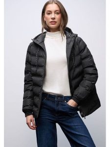 Street One Kurtka pikowana w kolorze czarnym rozmiar: 38. Czarne kurtki Street One, bez wzorów, bez kaptura. Za 398,77 zł.