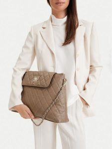 Nine West Torebka CEO-SILHOETTE STORY-LDA9387 Beżowy ciemny. Brązowe torebki klasyczne Nine West, bez wzorów, ze skóry, bez dodatków. Za 269,99 zł.
