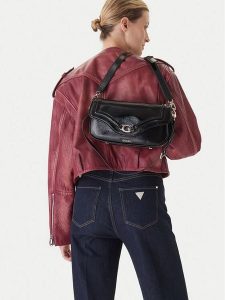 Guess Torebka 178715 Czarny. Czarne torebki klasyczne Guess, z aplikacjami, ze skóry, bez dodatków. Za 319,99 zł.