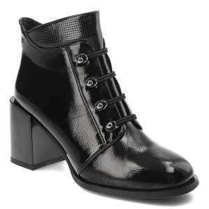 Czarne Botki Lakierowane Filippo Eleganckie Buty Damskie. Czarne botki Filippo, na jesień, bez wzorów, z lakierowanej skóry, bez obcasa, na obcasie, bez zapięcia. Za 209,00 zł.