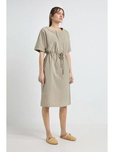 Josephine & Co Sukienka "Jane" w kolorze khaki rozmiar: 44. Brązowe sukienki Josephine & Co, na co dzień, bez wzorów, z bawełny, bez kołnierzyka, bez ramiączek, mini, proste. Za 282,99 zł.