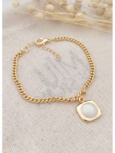 Atelier MIU Pozłacana bransoletka rozmiar: onesize. Żółte bransoletki Atelier MIU, z perłą, pozłacane. Za 26,99 zł.