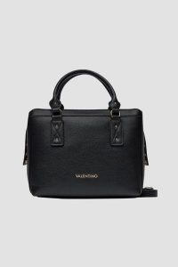 VALENTINO Czarna duża torebka Megeve. Czarne shopper bag Valentino by Mario Valentino, bez wzorów, duże, bez dodatków. W wyprzedaży za 499,99 zł.