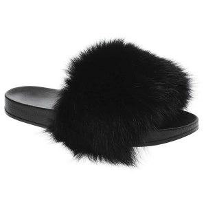 Czarne Klapki Luka-Pelli Damskie Wygodne Buty. Czarne klapki Luka-Pelli, bez wzorów, z syntetyku, bez obcasa, na platformie. Za 219,00 zł.