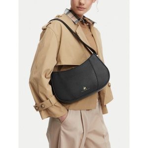 Torebka Beverly Hills Polo Club. Czarne torebki klasyczne Beverly Hills Polo Club, bez wzorów, bez dodatków. Za 179,99 zł.