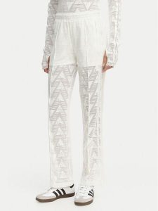 Adidas Spodnie dresowe Firebird Classic KE3455 Écru Regular Fit. Białe spodnie dresowe ADIDAS, m, bez wzorów, z dresówki. Za 359,99 zł.