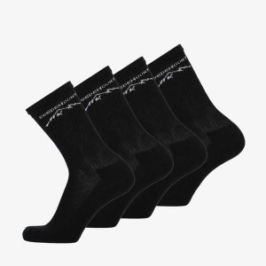 Skarpety sportowe Swedemount Sport Socks 4-Pack szybkoschnące. Czarne skarpetki SWEDEMOUNT, bez wzorów, z tkaniny. Za 59,99 zł.