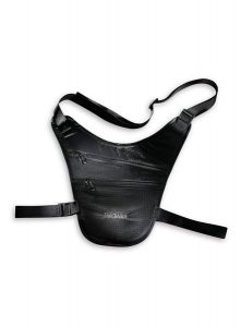 Saszetka Tatonka Skin Chest Holster. Czarne nerki i saszetki Tatonka, bez wzorów, z nylonu. Za 89,09 zł.