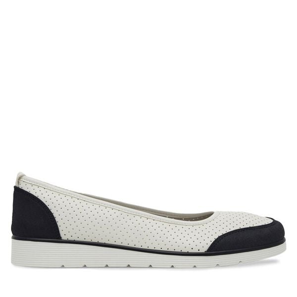 Baleriny Clara Barson. Białe balerinki Clara Barson, bez wzorów, bez obcasa, bez zapięcia. Za 62,99 zł.